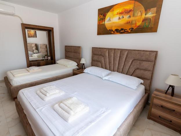 Roel Apartments Sarandë Esterno foto