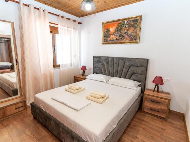 Roel Apartments Sarandë Esterno foto
