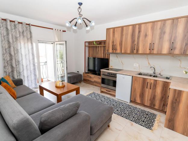 Roel Apartments Sarandë Esterno foto